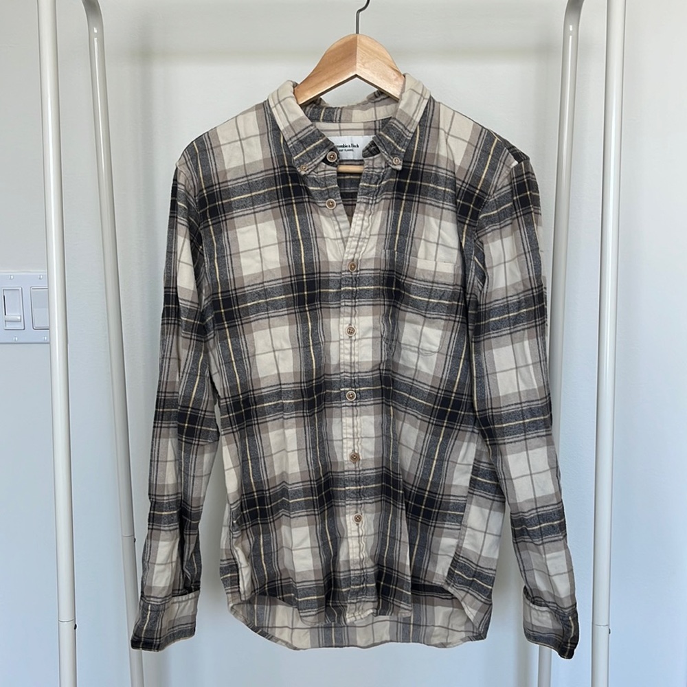 Abercrombie and Fitch Cream Plaid Flannel